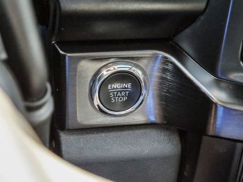 Used 2024 Ford F250 Lariat w/ Lariat Ultimate Package image 31