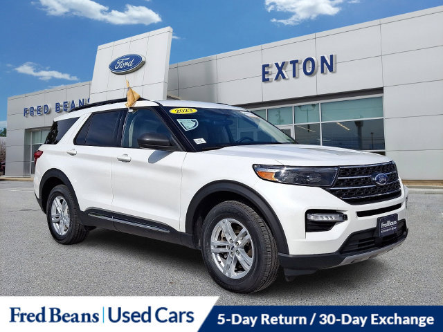 Certified 2023 Ford Explorer XLT w/ Equipment Group 202A AWD/4WD image 1