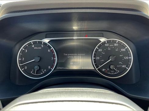 Used 2025 Nissan Rogue SV image 22