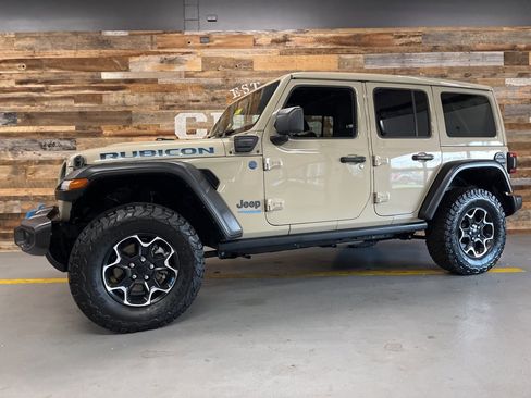 Used 2022 Jeep Wrangler Unlimited Rubicon 4xe w/ Cold Weather Group image 25