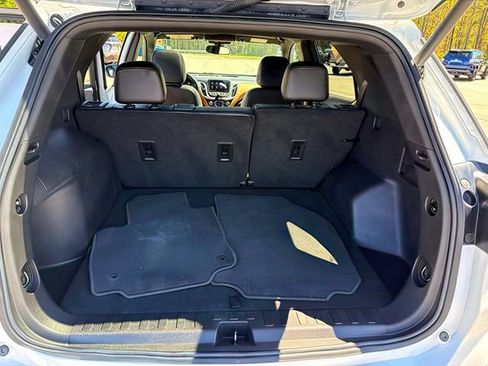 Used 2021 Chevrolet Equinox Premier AWD/4WD image 23