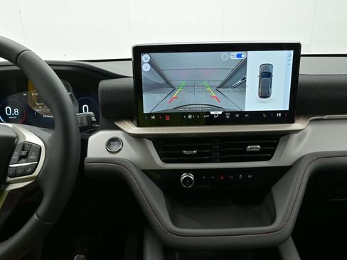 New 2026 Ford Explorer Active w/ Active Comfort Package image 20