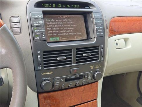Used 2003 Lexus LS 430 w/ Navigation/Mark Levinson Pkg RWD image 11