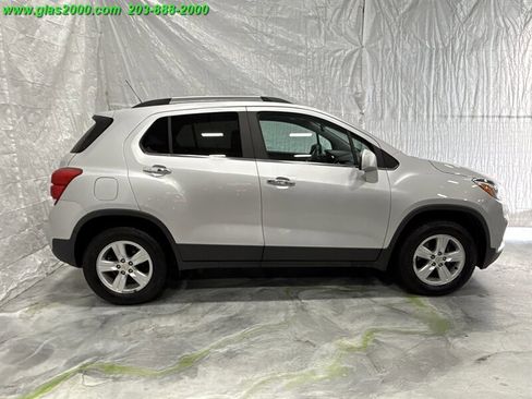 Used 2017 Chevrolet Trax LT w/ Sun & Sound Package image 14