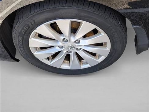 Used 2015 Honda Accord EX image 10