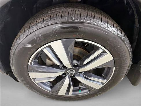 Used 2023 Nissan Rogue SL w/ SL Premium Package AWD/4WD image 13