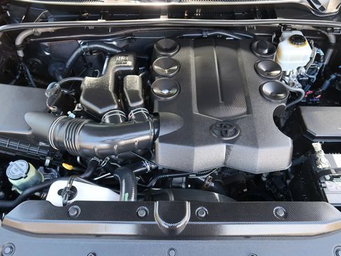 Used 2014 Toyota 4Runner SR5 Premium image 29