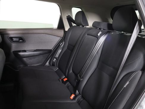 Used 2023 Nissan Rogue S AWD/4WD image 29