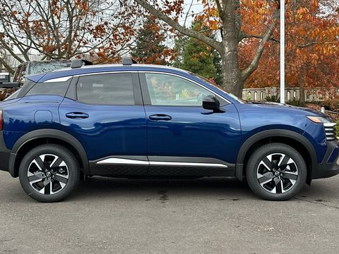 New 2026 Nissan Kicks SV w/ SV Premium Package image 8