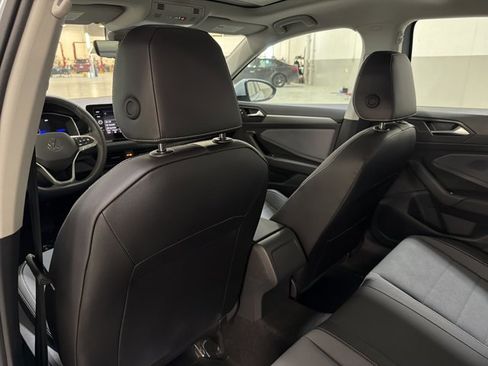 New 2026 Volkswagen Jetta SE FWD image 19
