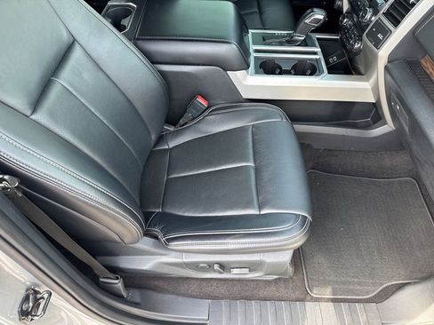 Used 2020 Ford F150 Lariat image 25