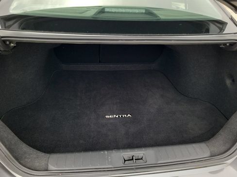 Used 2025 Nissan Sentra S FWD image 9