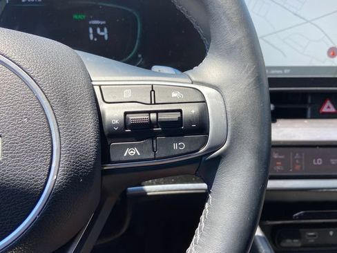 Used 2023 Kia Sportage EX AWD/4WD image 18