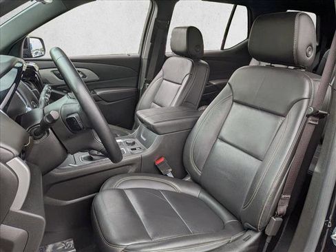 Used 2023 Chevrolet Traverse LT w/ LT Premium Package AWD/4WD image 16