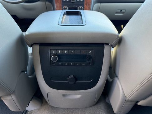 Used 2009 GMC Yukon SLT image 14