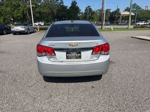 Used 2016 Chevrolet Cruze LT FWD image 6