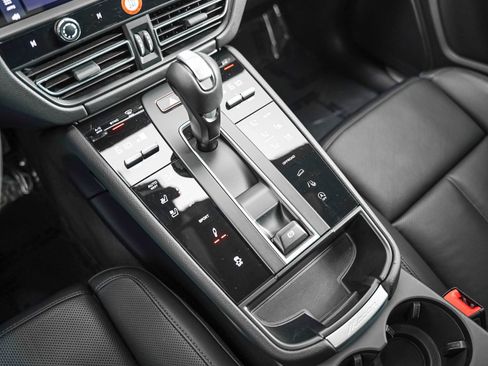 Certified 2026 Porsche Macan S AWD/4WD image 20