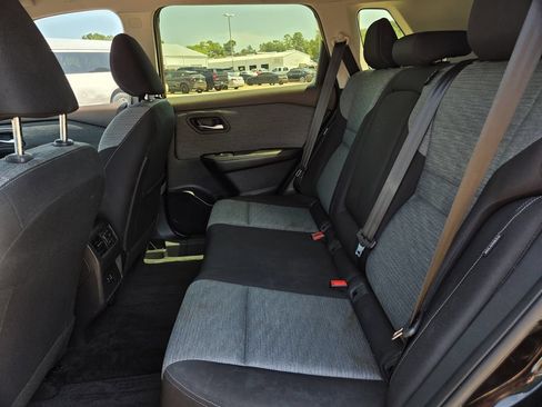 Used 2023 Nissan Rogue SV FWD image 18