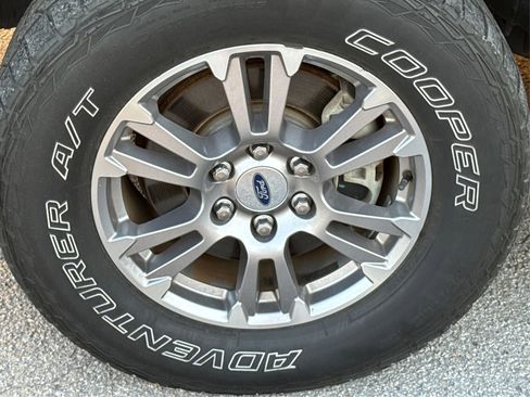 Used 2018 Ford F150 Lariat image 15