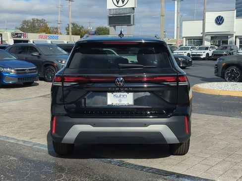 Certified 2025 Volkswagen Tiguan S image 5