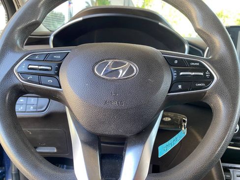 Used 2019 Hyundai Santa Fe SE AWD/4WD image 16