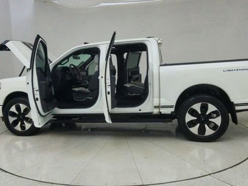 Used 2024 Ford F150 Lightning Platinum image 72