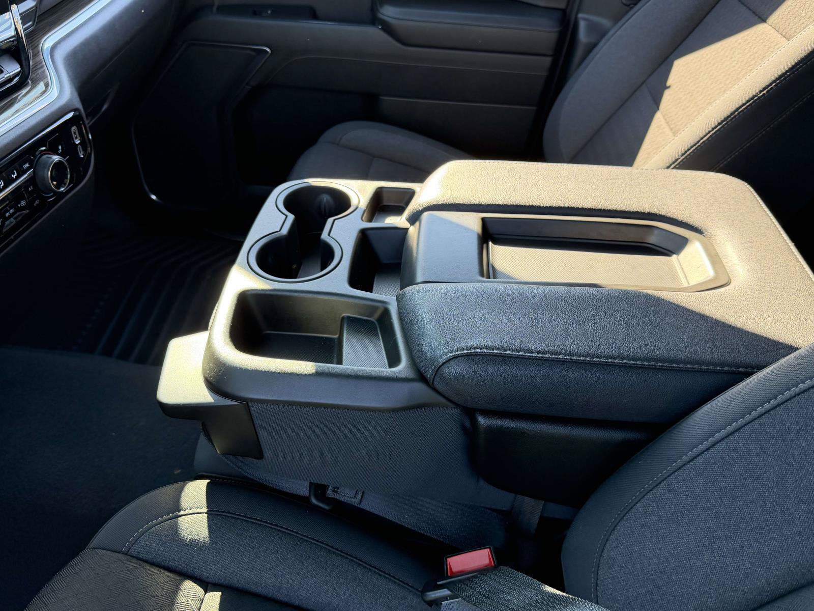 Used 2024 Chevrolet Silverado 1500 LT AWD/4WD image 20