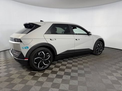 Used 2024 Hyundai Ioniq 5 SEL RWD image 7