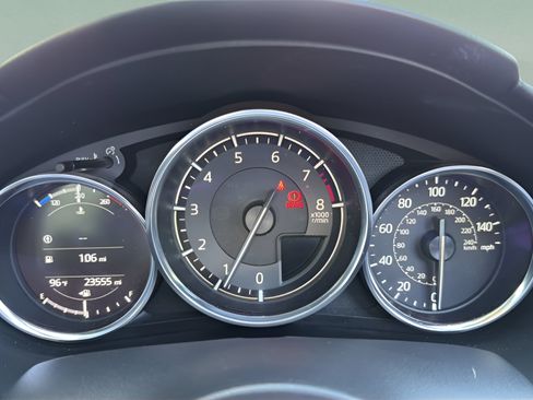 Used 2023 MAZDA MX-5 Miata Grand Touring RWD image 14