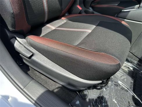 New 2025 Nissan Versa SR w/ Trunk Package image 9