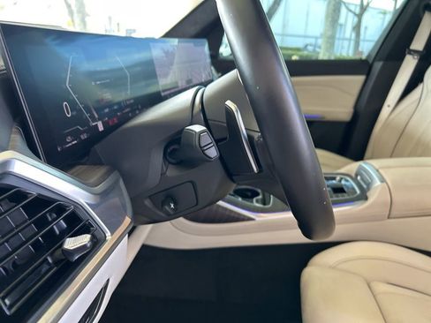Used 2024 BMW X7 xDrive40i w/ Executive Package image 54