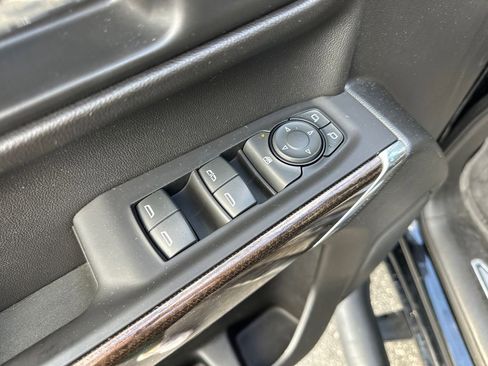 Used 2020 Chevrolet Silverado 1500 RST w/ All-Star Edition image 18