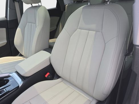 Certified 2025 Audi Q5 Premium w/ Convenience Package AWD/4WD image 20