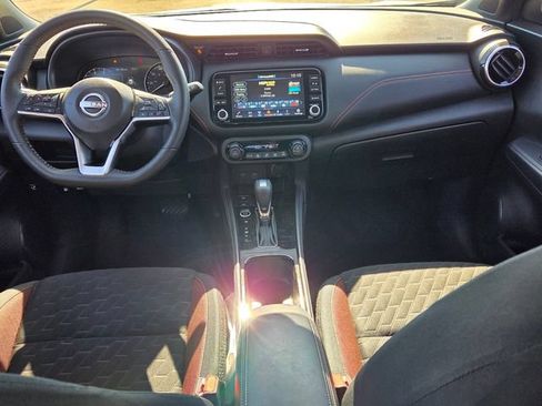 Used 2024 Nissan Kicks SR w/ Interior Electronics Package FWD image 8