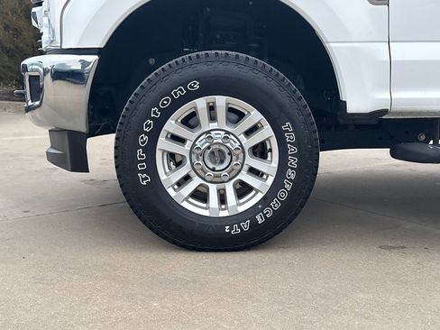 Used 2019 Ford F250 XLT w/ XLT Value Package image 32