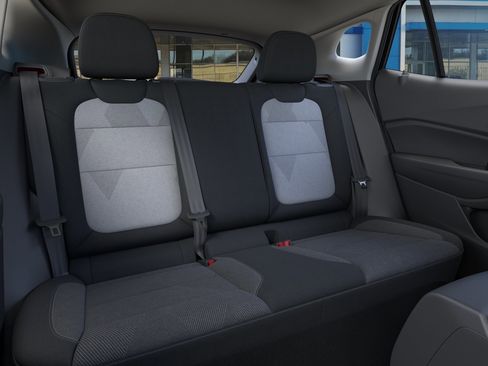 New 2026 Chevrolet Trax LS w/ LS Convenience Package FWD image 18