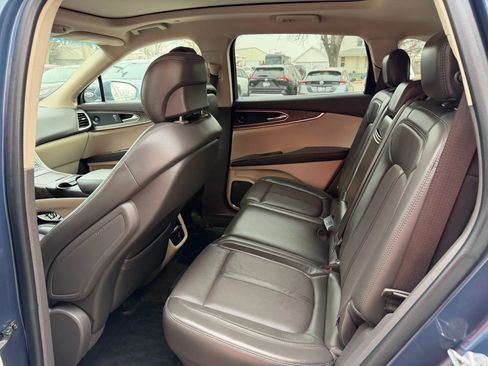 Used 2019 Lincoln Nautilus Reserve image 12