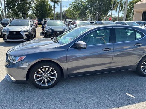 Used 2018 Acura TLX w/ Technology Package FWD image 7