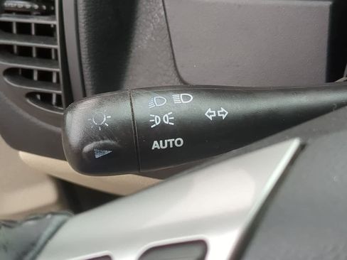 Used 2007 Saturn Vue V6 w/ Leather Appointments Pkg image 26