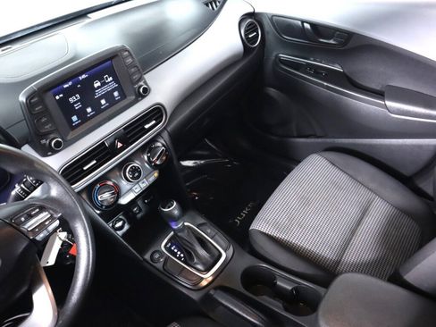 Used 2021 Hyundai Kona SE FWD image 32