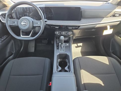 Used 2026 Nissan Kicks S FWD image 9
