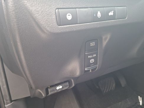 Used 2025 Nissan Murano SL w/ Cargo Package AWD/4WD image 10