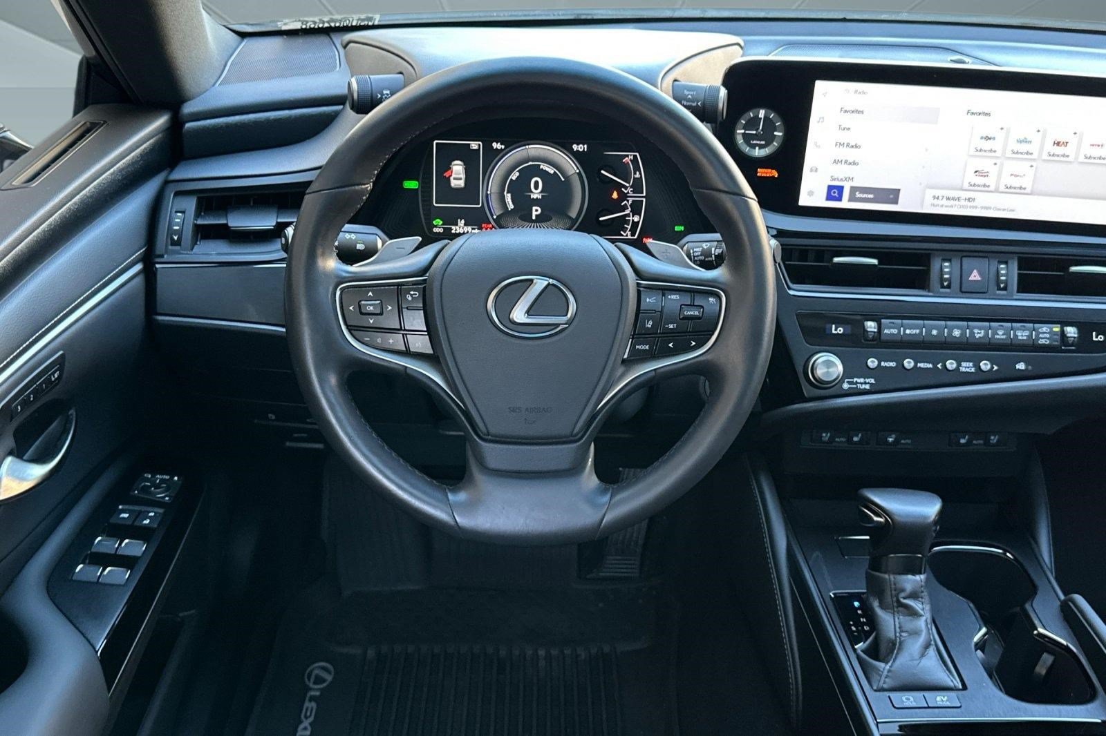 Used 2025 Lexus ES 300h F Sport w/ Accessory Package (Z1) FWD image 30