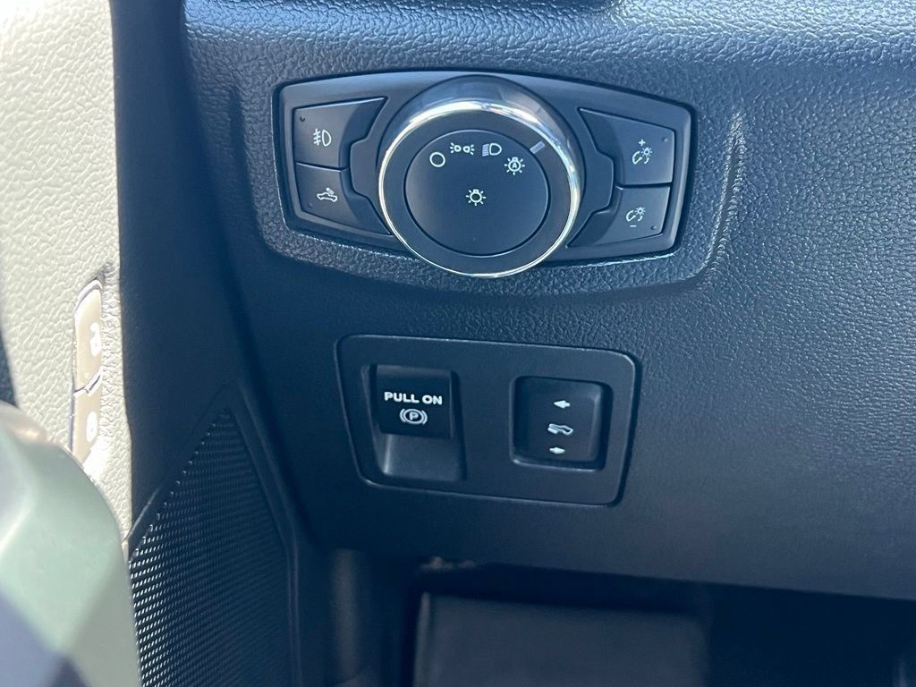 Used 2020 Ford F150 XLT w/ Equipment Group 302A Luxury AWD/4WD image 34