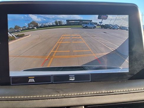 Used 2021 GMC Yukon XL SLT image 24