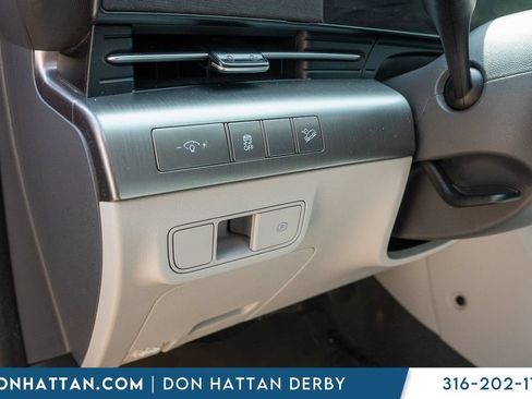 Used 2024 Hyundai Kona SEL FWD image 15