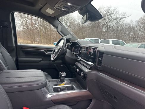 Certified 2024 GMC Sierra 1500 SLT w/ SLT Premium Plus Package image 15