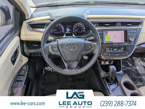 Used 2014 Toyota Avalon Limited FWD image 11