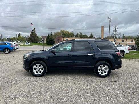 Used 2016 GMC Acadia SLE FWD image 2