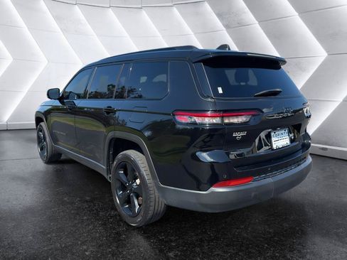 Used 2023 Jeep Grand Cherokee L Laredo RWD image 5